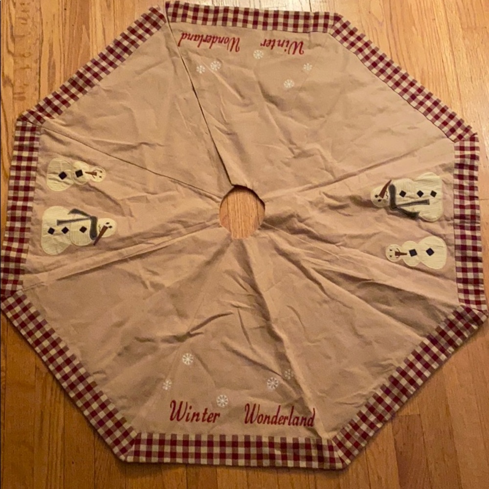 Tree Skirt - Picture 2 of 5